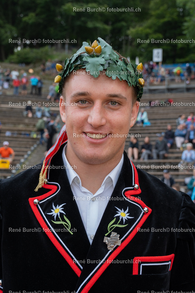 Müller Luca (2) | René Burch leidenschaftlicher Fotograf aus Kerns in Obwalden.  Hier finden sie Sport, Landschaft und Natur Fotografie.
 - Realisiert mit Pictrs.com