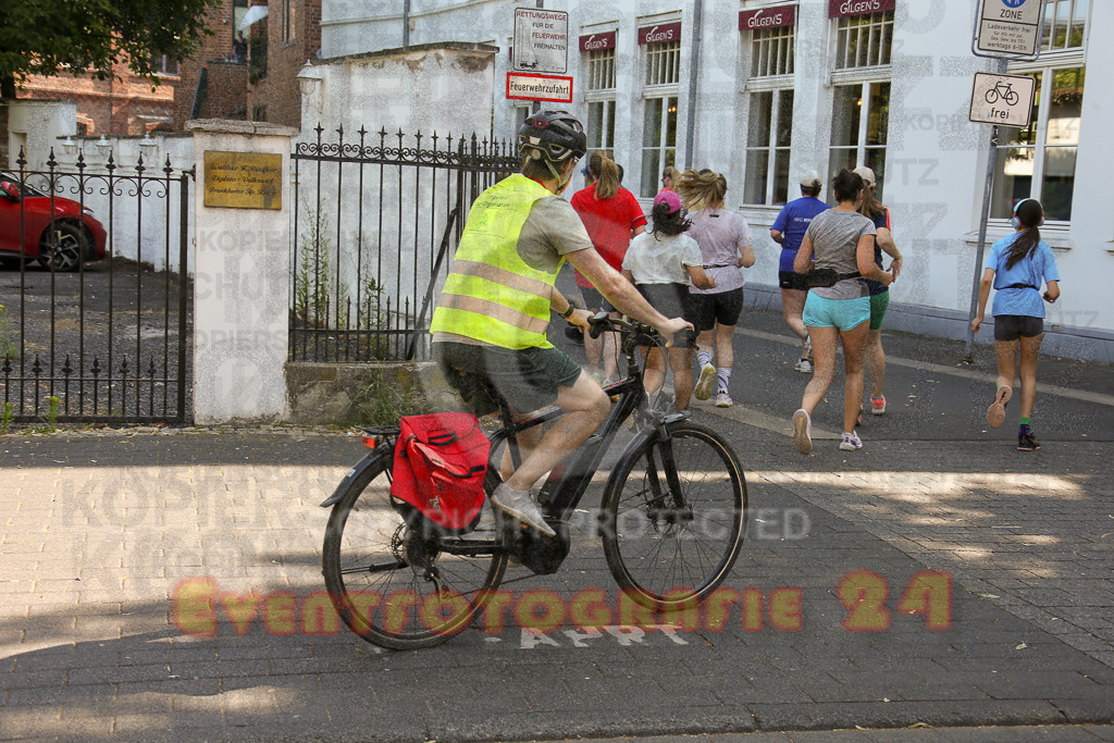 250621_1021_EX1_1758 | Sportfotografie im Rhein-Sieg Kreis, Köln, Bonn, NRW, Rheinland Pfalz, Hessen, etc. Unser Tätigkeitsfeld umfasst den Laufsport vom Volkslauf über den Marathon, Duathlon, Triathon bis zum Ultralauf wie Kölnpfad Ultra oder Schindertrail.