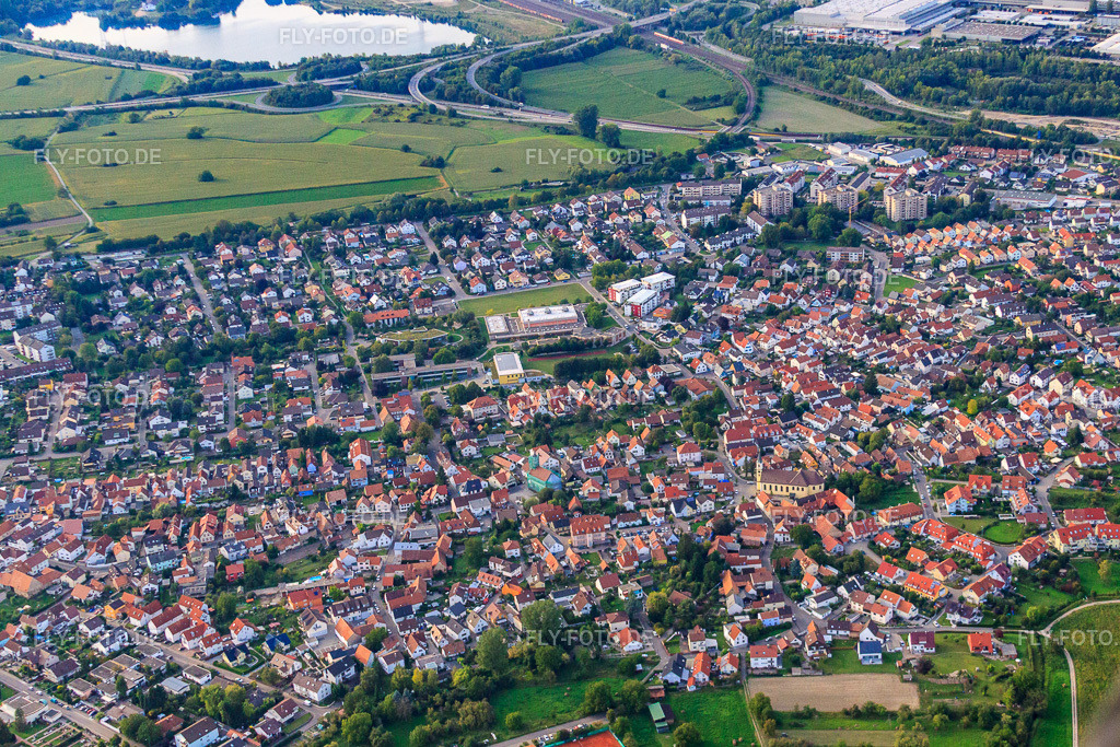 Ortsansicht von Südosten | Luftbild: Ortsansicht von Südosten im Ortsteil Maximiliansau in Wörth im Bundesland Rheinland-Pfalz in Deutschland. Foto: IMG_44964.jpg vom 03.09.2011 durch Werner Riehm/FLY-FOTO.de - Realisiert mit Pictrs.com