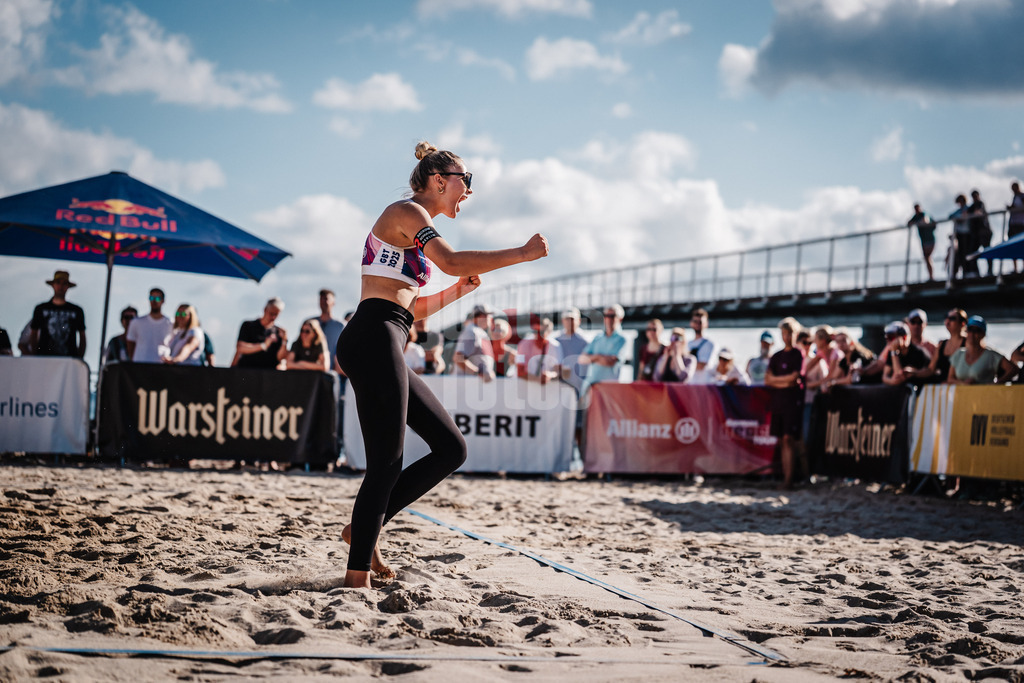 Beachvolleyball | Frauen | Deutsche Meisterschaften 2025 Timmendorfer Strand | 04.09.2025 | Anna-Chiara Reformat jubelt