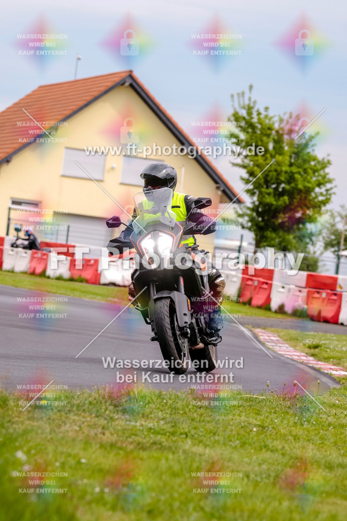 MotoTeamVBK-20616 | Hier findet Ihr Bilder von Touristenfahrten auf der Nürburgring Nordschleife oder von anderen Veranstaltungen die ich besucht habe. Viel Spass beim Durch Schauen 