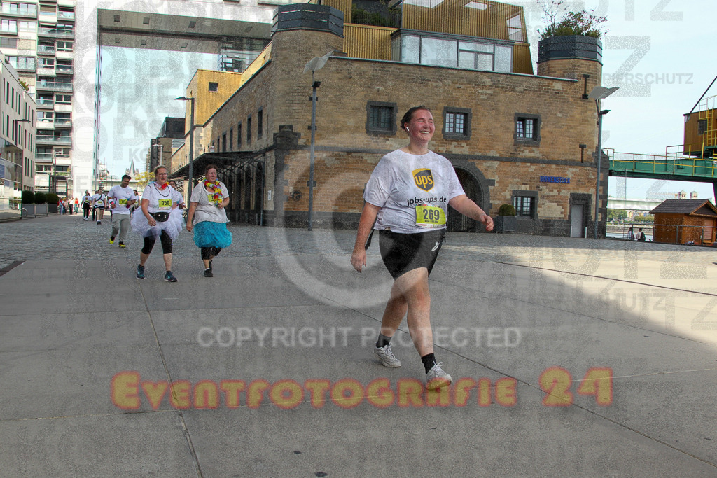 250920_1351_EV4_6790 | Sportfotografie im Rhein-Sieg Kreis, Köln, Bonn, NRW, Rheinland Pfalz, Hessen, etc. Unser Tätigkeitsfeld umfasst den Laufsport vom Volkslauf über den Marathon, Duathlon, Triathon bis zum Ultralauf wie Kölnpfad Ultra oder Schindertrail.