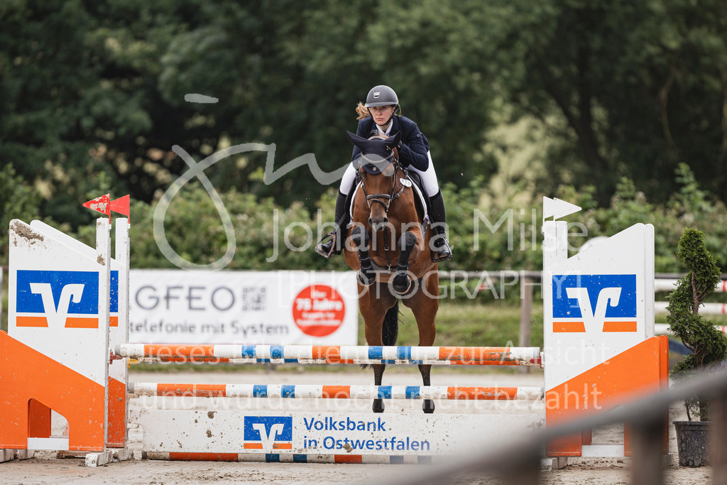 250627_PfSpTa_Stil-A1-168 | Deine schönsten Turniermomente als professionelle Fotos! Entdecke hochwertige Pferdesport-Fotografie im Online-Shop. Jetzt Fotos finden & bestellen!