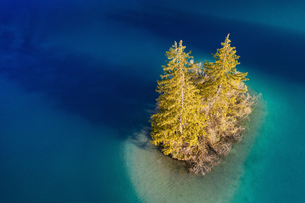 K-7 | Online Shop für Stock Fotos aus Augsburg und der ganzen Welt.
Europa, Seychellen, Island, Korsika, Sardinien, Griechenland, Deutschland,... - Realisiert mit Pictrs.com