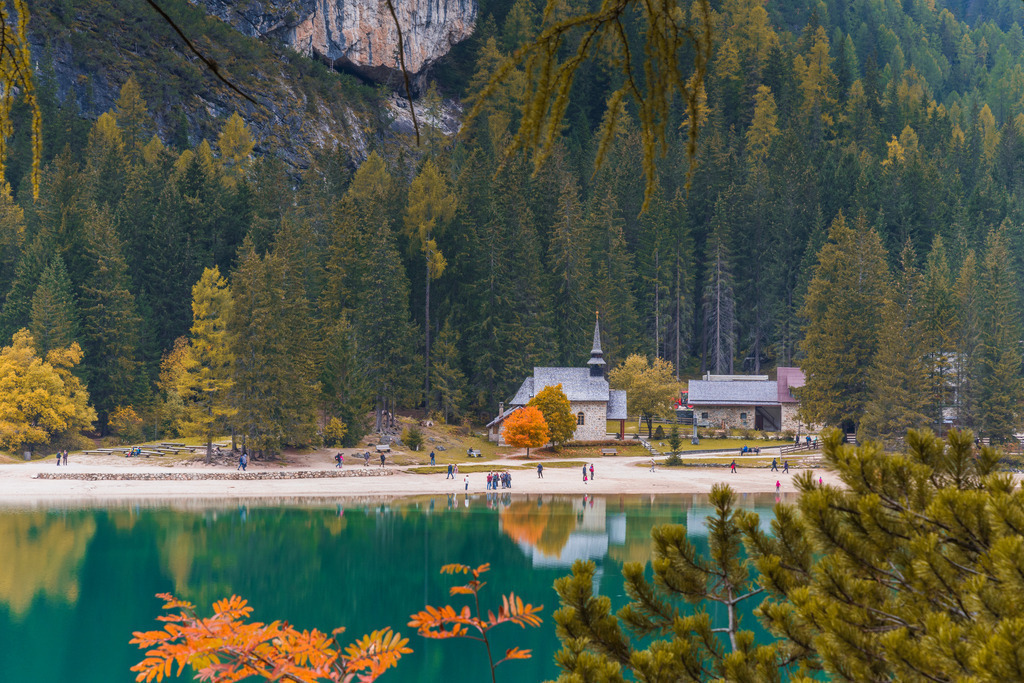 Herbst am Pragser Wildsee | Herbst am Pragser Wildsee - Realisiert mit Pictrs.com