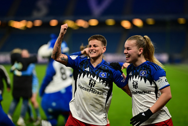 Fußball I Frauen I Saison 2025-2026 I DFB-Pokal I Achtelfinale I Hamburger SV - Bayer 04 Leverkusen I 18009 | Der Sportfotograf. - Realisiert mit Pictrs.com