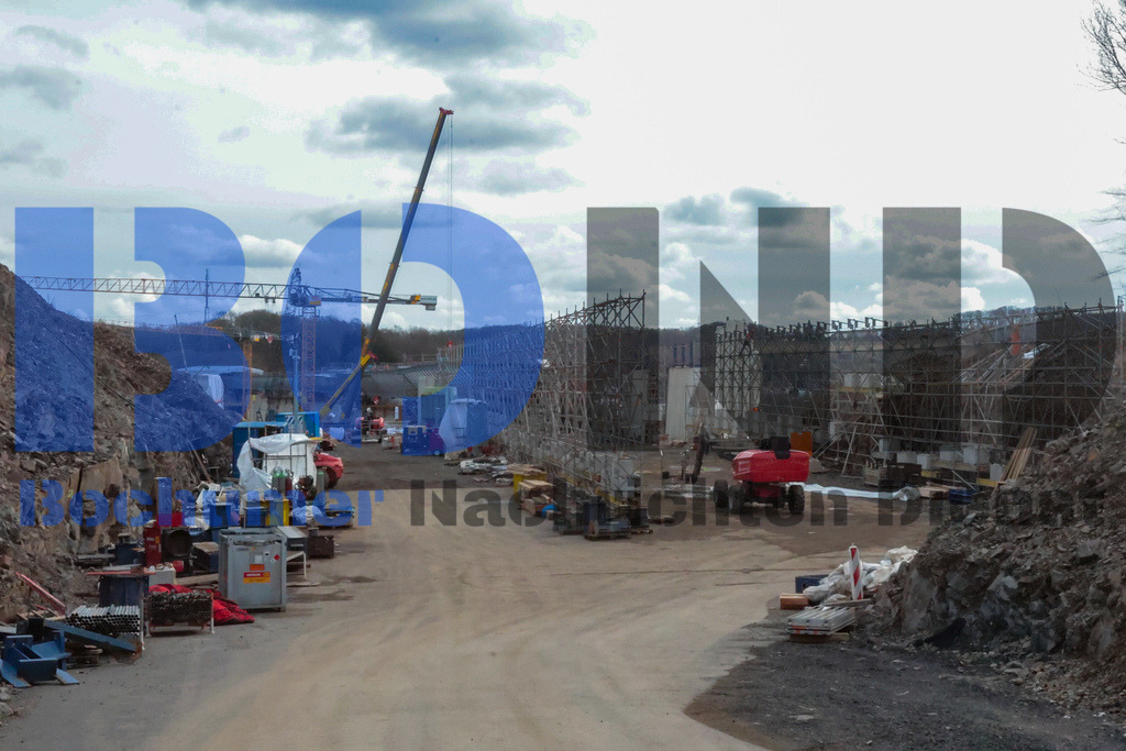 SES_LUDRAH20250225-1 | bond - Realisiert mit Pictrs.com