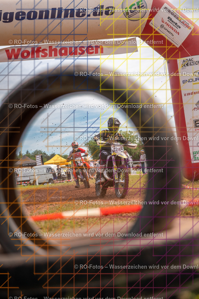 Wolfshausen 3 Lauf -152 | Sportfotografie von RO-Fotos: Motorsport, Motocross, Enduro, Laufveranstaltungen und Triathlon. Professionelle Fotos von Sportlern und Events. - Realisiert mit Pictrs.com