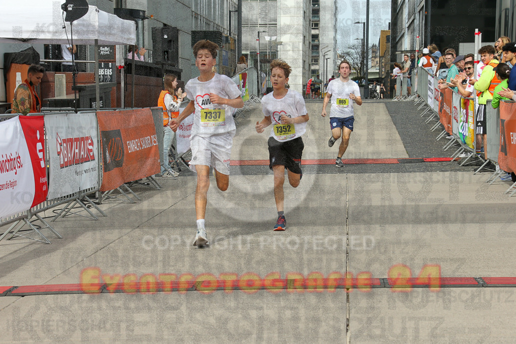 250920_1324_EX1_4403 | Sportfotografie im Rhein-Sieg Kreis, Köln, Bonn, NRW, Rheinland Pfalz, Hessen, etc. Unser Tätigkeitsfeld umfasst den Laufsport vom Volkslauf über den Marathon, Duathlon, Triathon bis zum Ultralauf wie Kölnpfad Ultra oder Schindertrail.