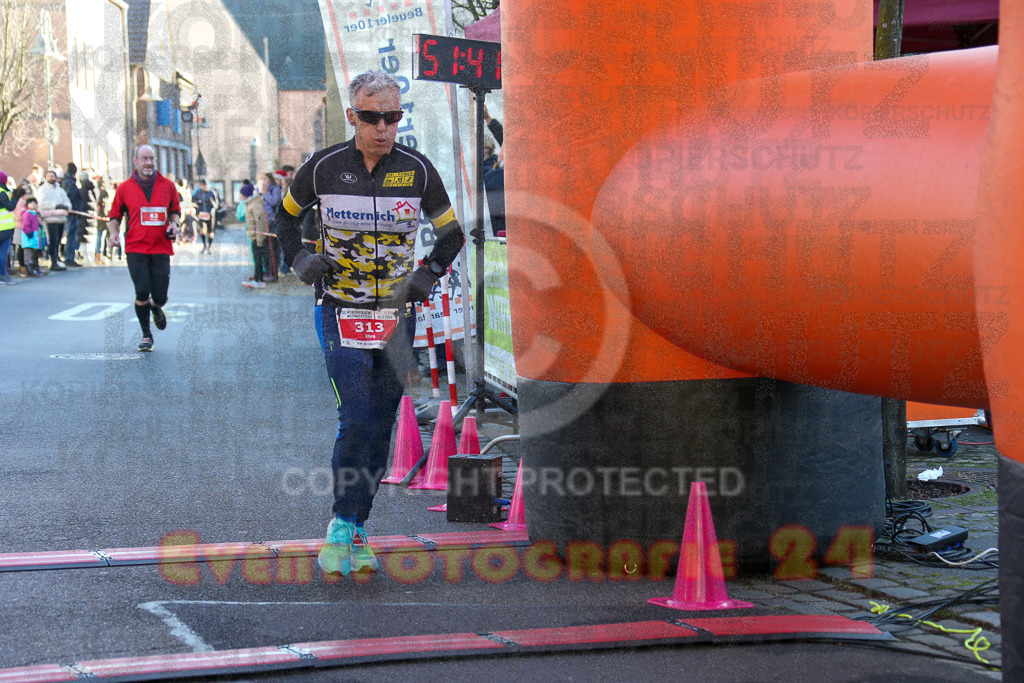 241201_1227_EX1_2240 | Sportfotografie im Rhein-Sieg Kreis, Köln, Bonn, NRW, Rheinland Pfalz, Hessen, etc. Unser Tätigkeitsfeld umfasst den Laufsport vom Volkslauf über den Marathon, Duathlon, Triathon bis zum Ultralauf wie Kölnpfad Ultra oder Schindertrail.