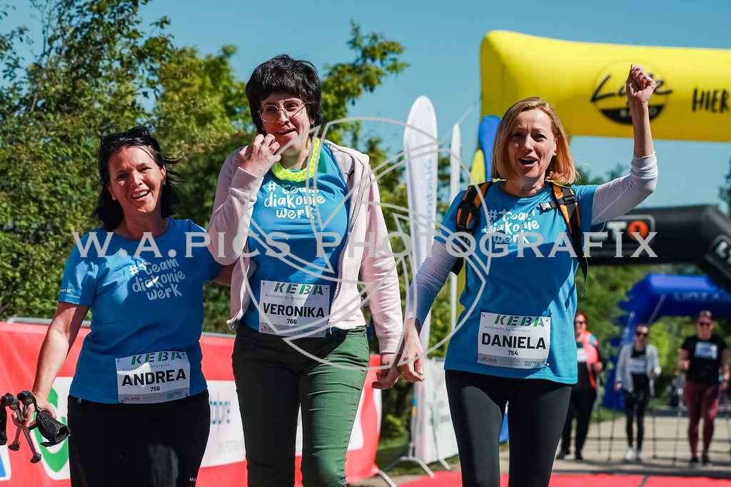 ..... | LINZ,AUSTRIA,27.April 25, Int. 3 Brückenlauf Linz  , Image shows: Photo: WAPICS / Manuel Binder