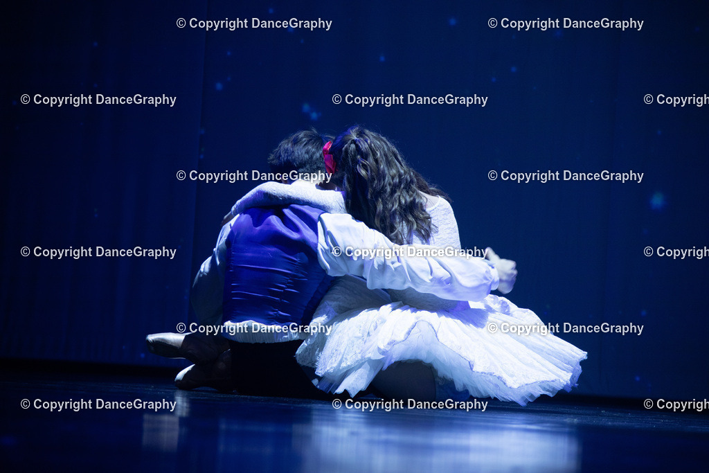 GPHY3406 | DanceGraphy - Realisiert mit Pictrs.com