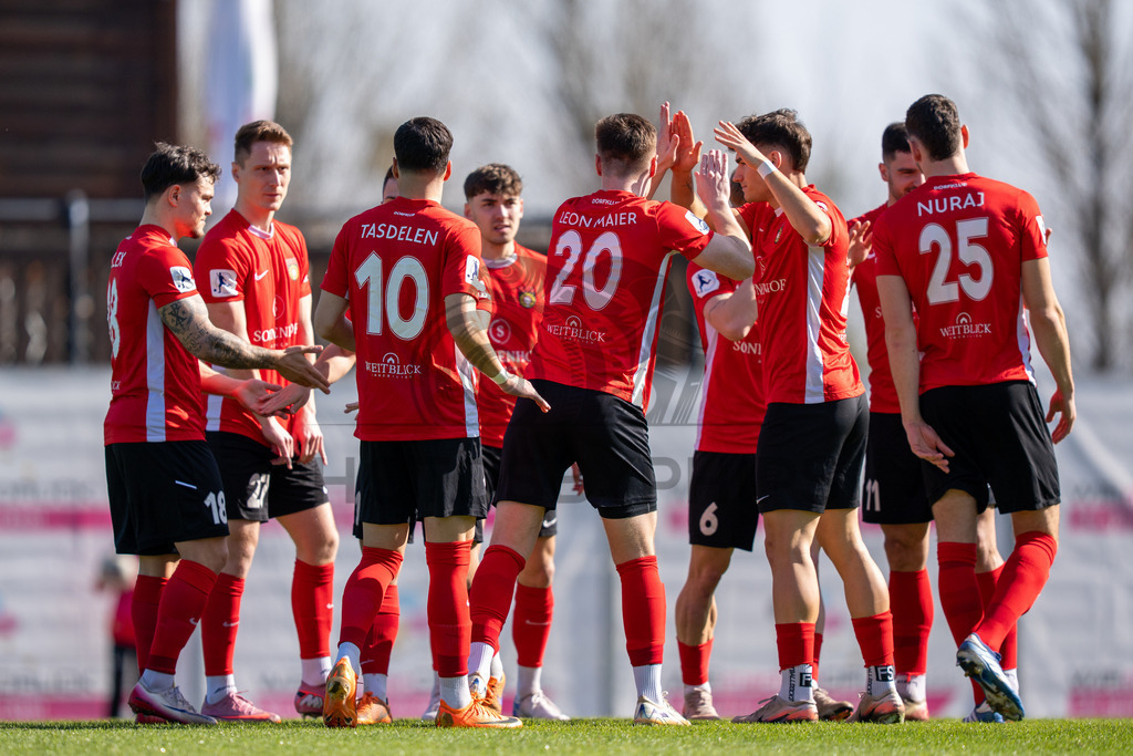 SG Sonnenhof Großaspach vs. KSV Hessen Kassel, Fussball, Regionalliga Südwest, 23. Spieltag, Saison 2025/2026, 07.03.2026 | SG Sonnenhof Großaspach vor dem Spiel,SG Sonnenhof Großaspach vs. KSV Hessen Kassel, Fussball, Regionalliga Südwest, 23. Spieltag, Saison 2025/2026, 07.03.2026Foto: photosbyphips/Philip Ziegler
