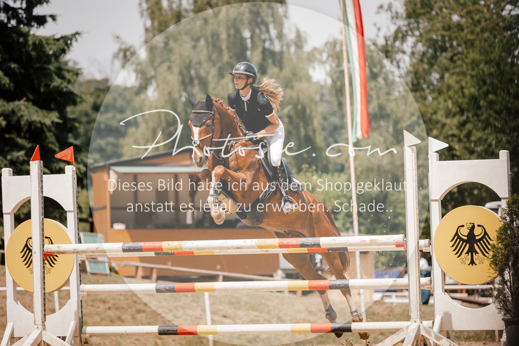 3I6A7961 | Stimmungsvolle Portraits und Reitsportfotografie im Ruhrgebiet und im Münsterland.

Pferdefotografie, Hundefotografie, Tierfotografie, Reportagen, Portraits von Tier und Mensch, Turnierfotografie in Bochum, Recklinghausen, Marl, Haltern am See, Dülmen.. - Realisiert mit Pictrs.com