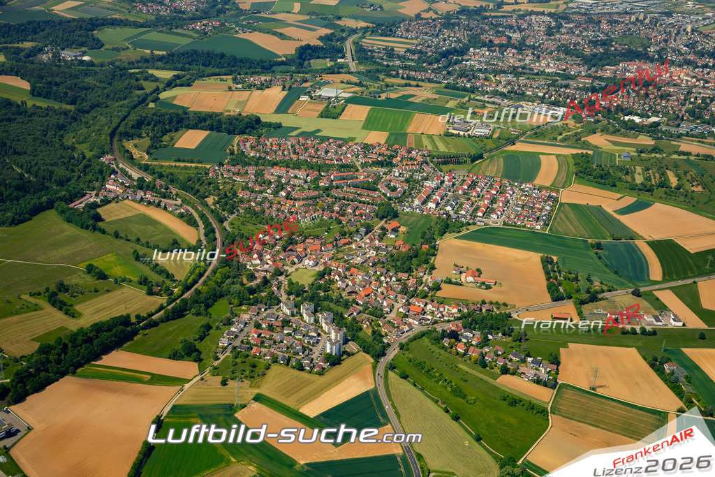 Das Luftbild zeigt Maubach Backnang - Die Luftaufnahme wurde 2023 vom UL-Flugzeug aus erstellt ( keine Drohne ) - Hochauflösende Luftaufnahme - Für grossformatige Ausdrucke geeignet. Die Geschenkidee !Mit Lizenz und Bildrechte bestellbar