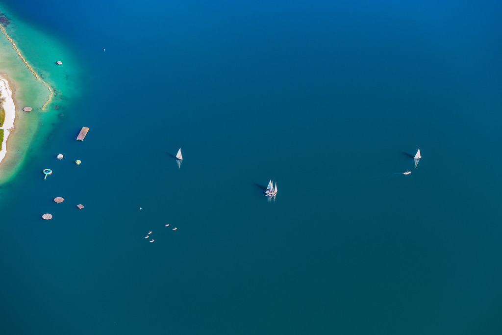 dr__0010512.jpg | MATTSEE 27.09.2018 Uferbereiche am Seegebiet des in Mattsee in Salzburg, Österreich. // Riparian areas on the lake area of in Mattsee in Salzburg, Austria. Foto: Daniel Reiter