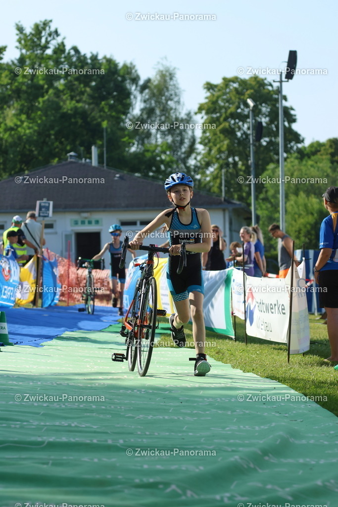 Tag 1 Rad Klein-057 | Urban. Natur. Panorama. Luftbild. 
Der Bildershop für aufregende Perspektiven!
Für Deko, Wandbild und Kalender!
Wir bringen LED-Bilder zum Leuchten!
