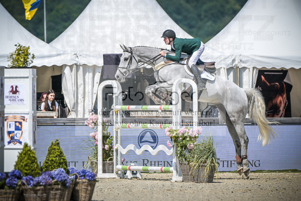 DOS_5279 | Entdecke hochwertige Reitturnierfotos von Foto Oger. Professionell, emotional und authentisch – jetzt Lieblingsmomente im Shop bestellen.Deutschlandweite Turnierfotografie. - Realisiert mit Pictrs.com