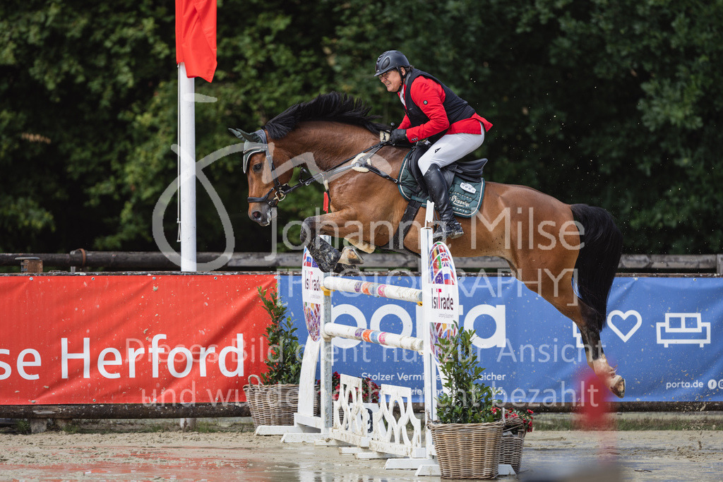 230728_BHO_M2-Spr_ASC-302 | Deine schönsten Turniermomente als professionelle Fotos! Entdecke hochwertige Pferdesport-Fotografie im Online-Shop. Jetzt Fotos finden & bestellen!