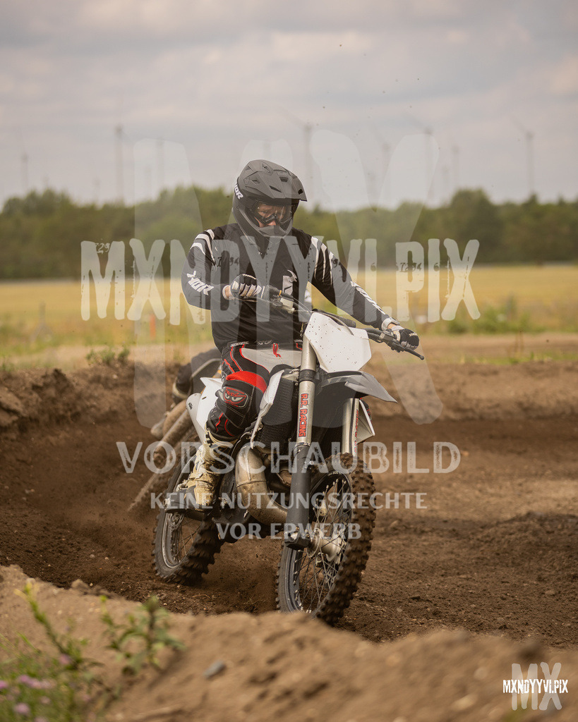 866A1608 | mxndyyvipix