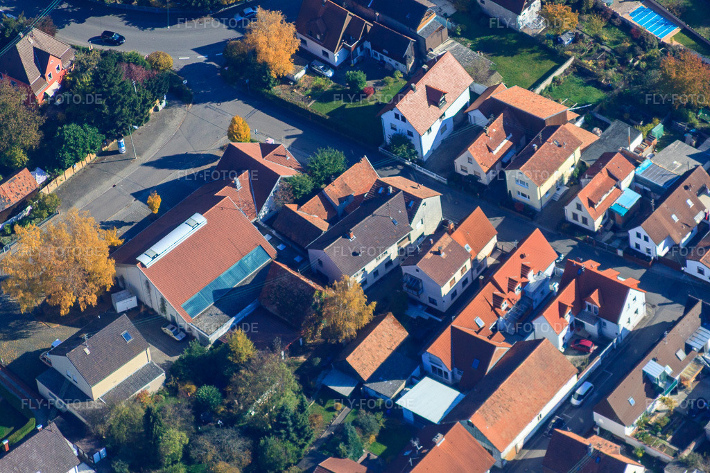Luftbild: Friedenstr in Hagenbach im Bundesland Rheinland-Pfalz in Deutschland. Foto: IMG_35339.jpg vom 31.10.2010 durch Werner Riehm/FLY-FOTO.de