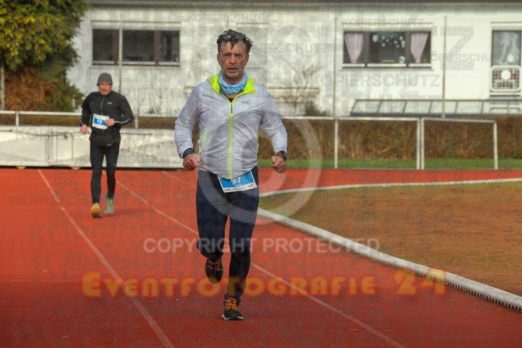 230129_1133_EX1_5124 | Sportfotografie im Rhein-Sieg Kreis, Köln, Bonn, NRW, Rheinland Pfalz, Hessen, etc. Unser Tätigkeitsfeld umfasst den Laufsport vom Volkslauf über den Marathon, Duathlon, Triathon bis zum Ultralauf wie Kölnpfad Ultra oder Schindertrail.