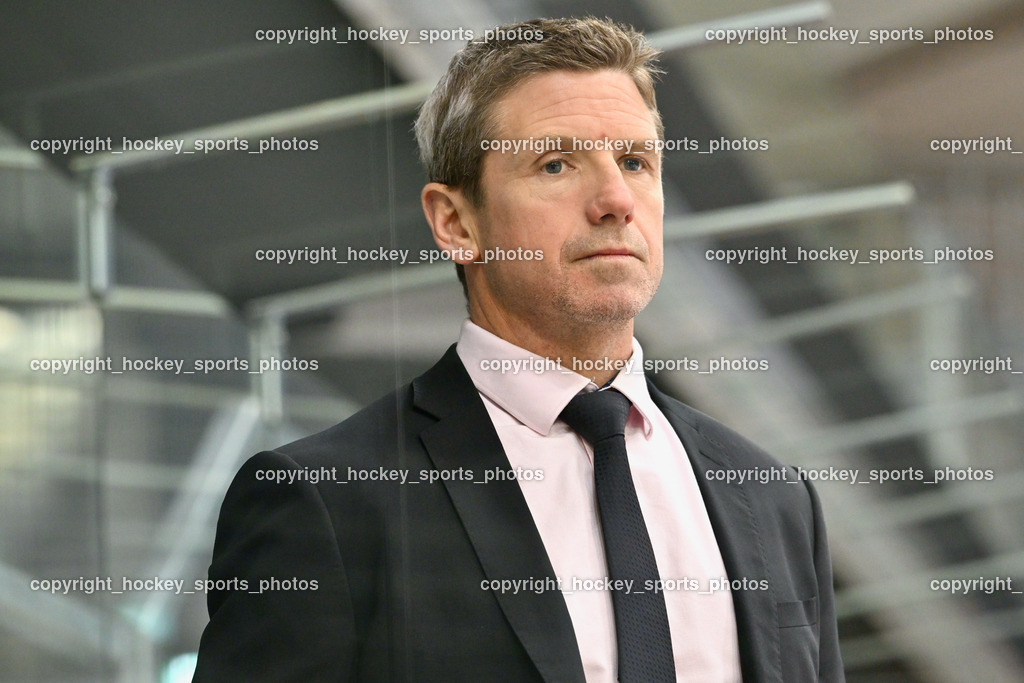 EK Zeller Eisbären vs. EC KAC Future Team 5.11.2022 | Headcoach EC KAC Future Team FUREY Kirk