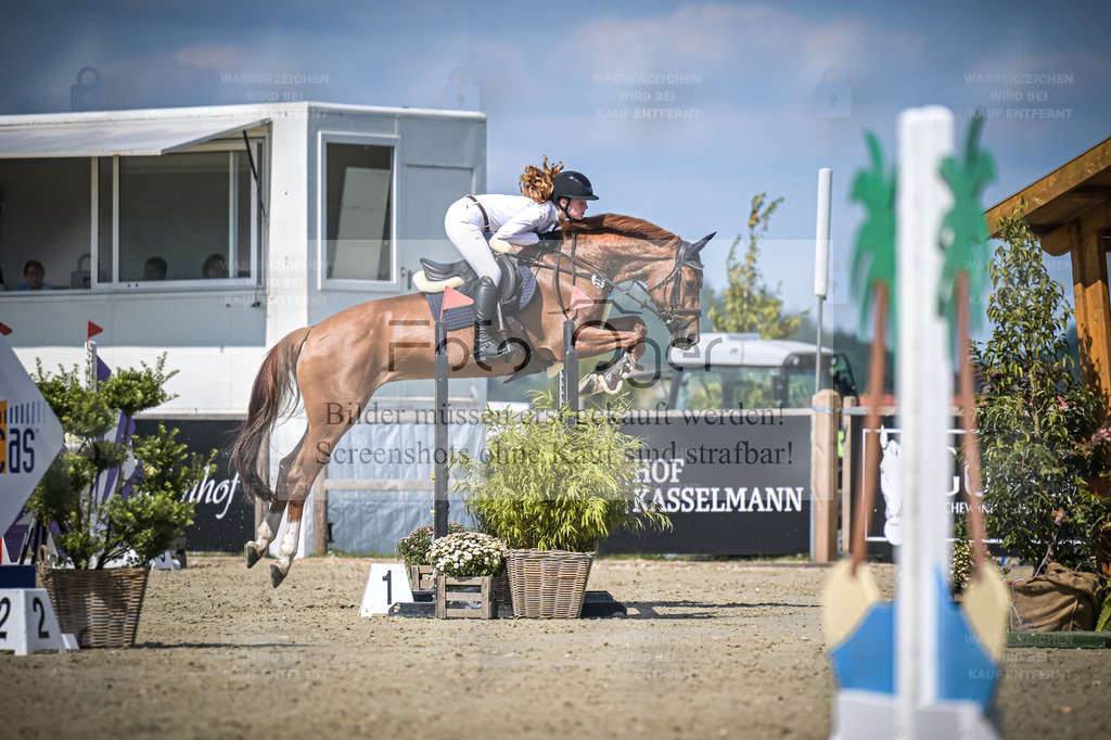 DOS_1498 | Entdecke hochwertige Reitturnierfotos von Foto Oger. Professionell, emotional und authentisch – jetzt Lieblingsmomente im Shop bestellen. - Realisiert mit Pictrs.com