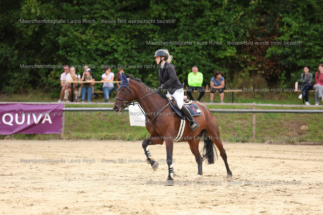 HG9A1146 | laurarinckfotografie - Realisiert mit Pictrs.com