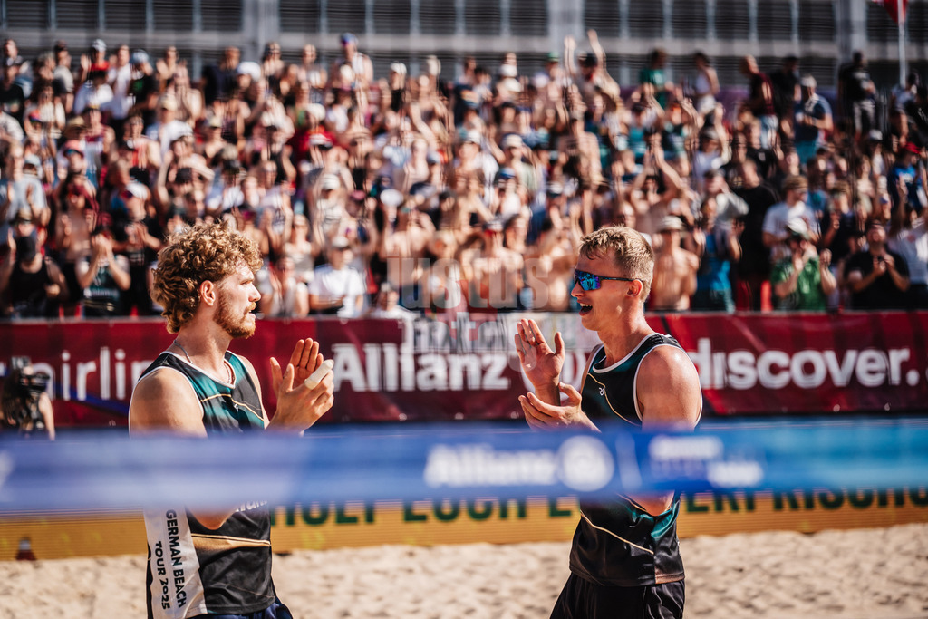 Beachvolleyball | Männer | Allianz German Beach Tour 2025 | Tourstop Berlin | 16.08.2025 | v.l. Luis Henrichs und Cedrik Moede
