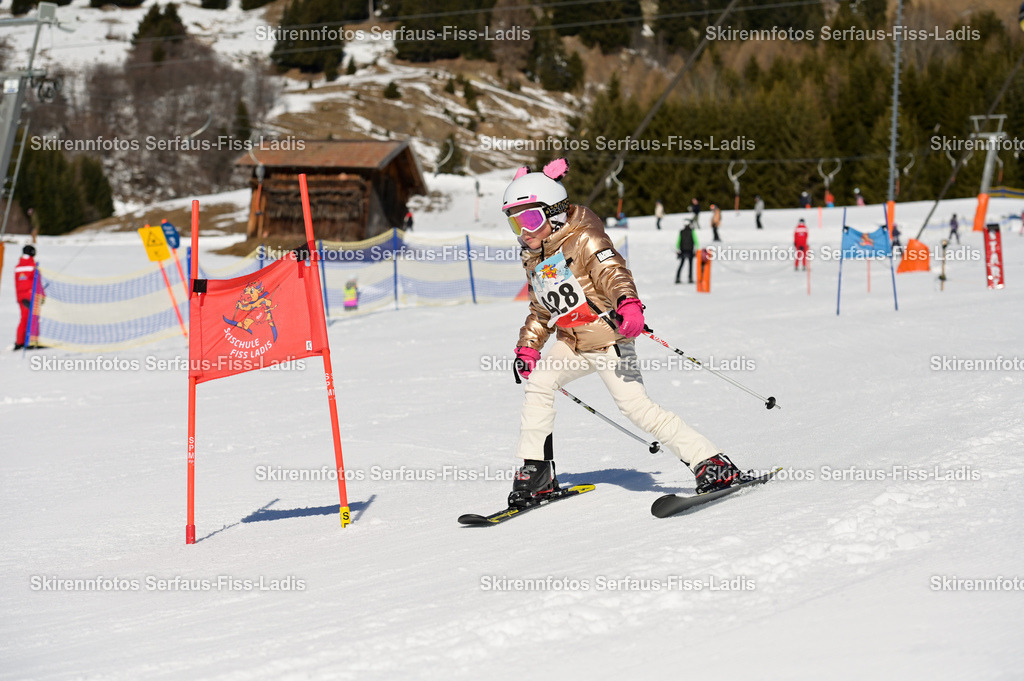 SRF_27.02.2026_294 | Skirennfotos,Serfaus,Fiss,Ladis,Kinderskirennen,Winter,Tirol,Oberland,skirace,SFL,feelfree,weil wir's genießen,ski,Ski,skifahren,Sonnenplateau, - Realisiert mit Pictrs.com