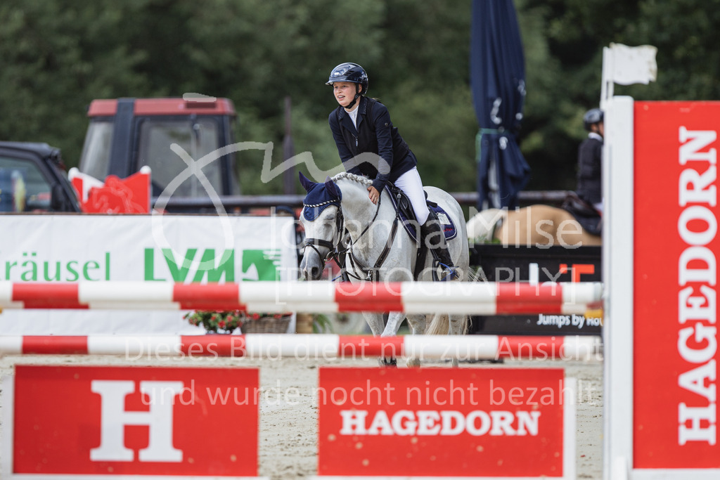 230729_BHO_PonyTrophy-532 | Deine schönsten Turniermomente als professionelle Fotos! Entdecke hochwertige Pferdesport-Fotografie im Online-Shop. Jetzt Fotos finden & bestellen!