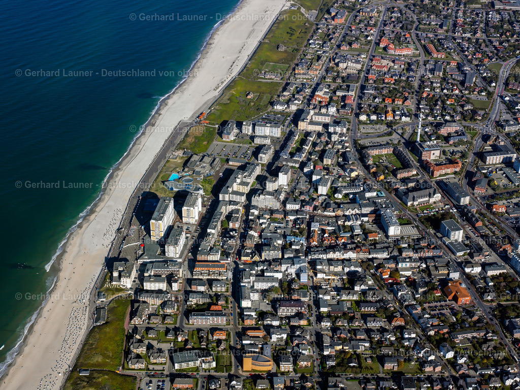 2581367 | Westerland auf Sylt 18.10.2005 Stadtansicht Westerland auf der Insel Sylt / Nordsee. Westerland ist die nördlichste Stadt in Deutschland. Cityscape Westerland on the island of Sylt in Schleswig-Holstein.