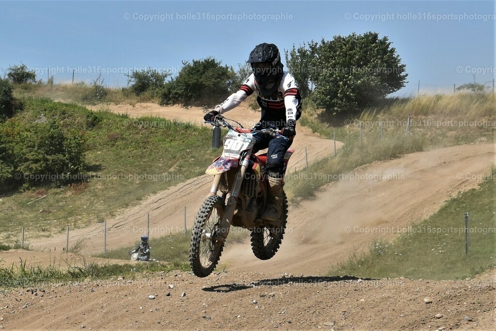 DSC_0094 (3) | Sportfotografie , Motorsport, Motoross, Reitsport, Mointainbike, Enduro,
Landschaft , Outdoor, Eventfotografie, Landschaft, Bilder online bestellen - Realisiert mit Pictrs.com