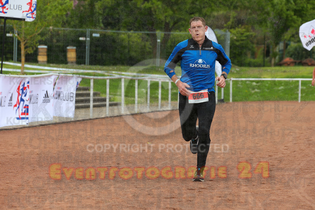 220501_1141_EX1_0843 | Sportfotografie im Rhein-Sieg Kreis, Köln, Bonn, NRW, Rheinland Pfalz, Hessen, etc. Unser Tätigkeitsfeld umfasst den Laufsport vom Volkslauf über den Marathon, Duathlon, Triathon bis zum Ultralauf wie Kölnpfad Ultra oder Schindertrail.