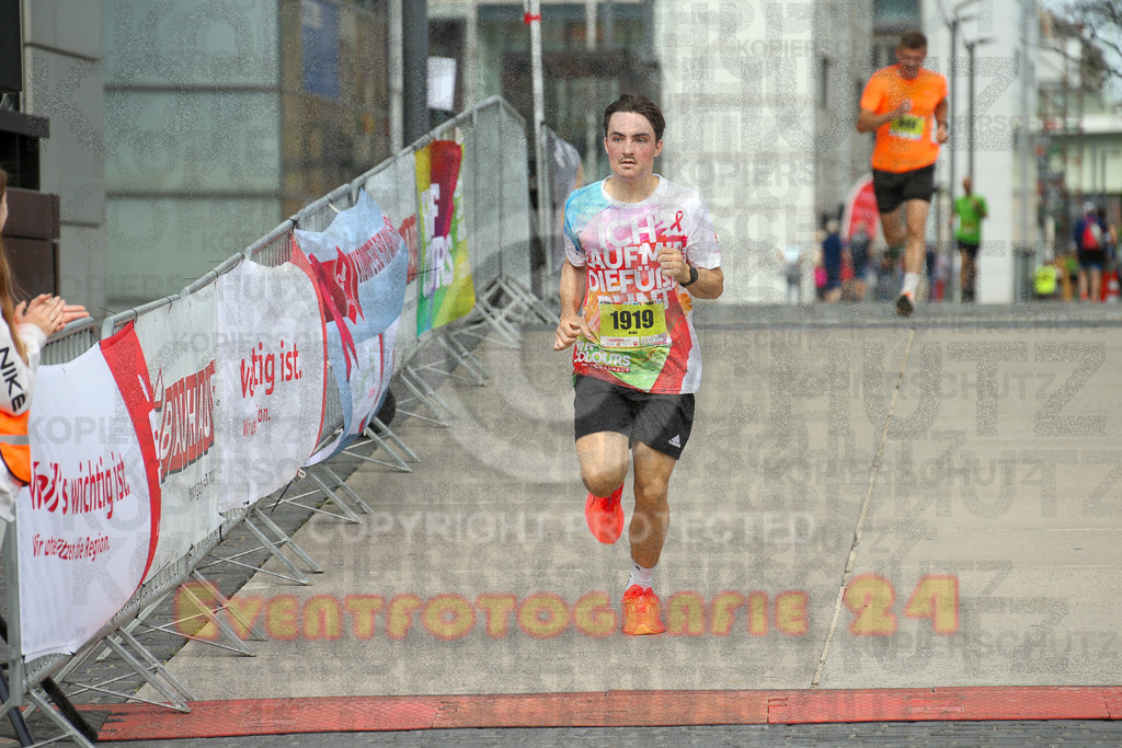 250920_1319_EX1_4050 | Sportfotografie im Rhein-Sieg Kreis, Köln, Bonn, NRW, Rheinland Pfalz, Hessen, etc. Unser Tätigkeitsfeld umfasst den Laufsport vom Volkslauf über den Marathon, Duathlon, Triathon bis zum Ultralauf wie Kölnpfad Ultra oder Schindertrail.