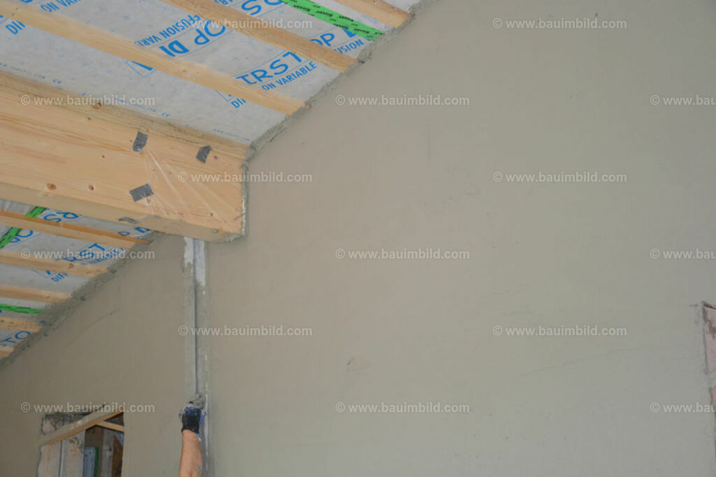 bib-lg18-putzarbeiten-0031 | Nach LV-Leistungsgruppen sortierte Detailfotos über den Bau eines Hauses. Alle Hausbau-Bilder direkt vom Urheber und Autor der Website Haus-Selber-Bauen.com