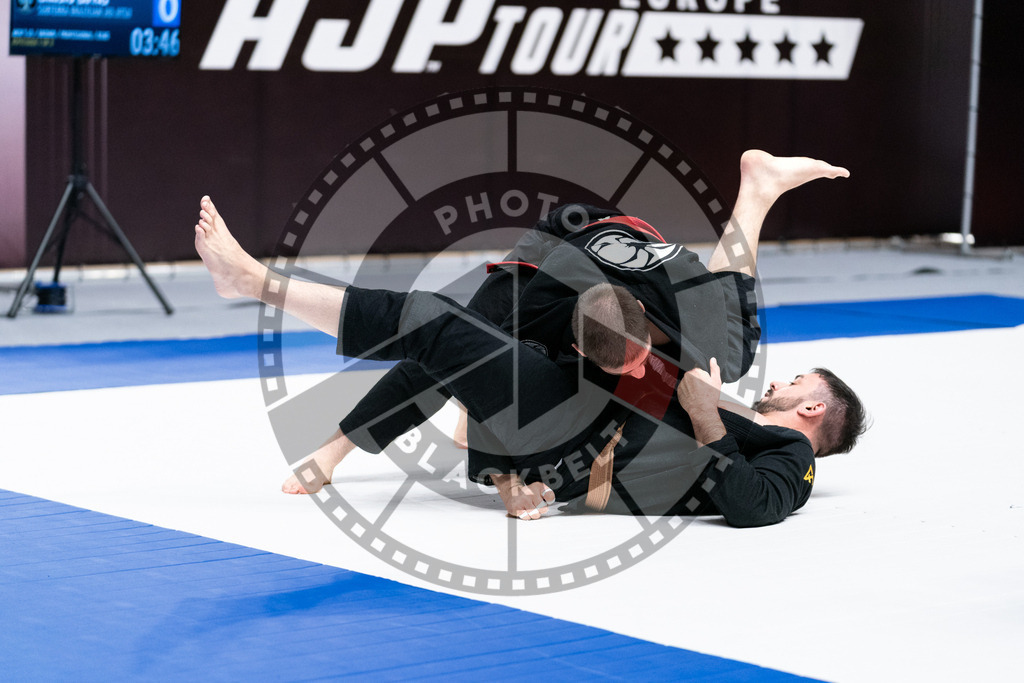 20241012PBB4540 | Athletes compete during the AJP Tour Europe Continental Jiu-Jitsu Professional Championship on October 12, 2024 in Almere near Amsterdam, Netherlands. © Chiara Dazi / photoblackbelt