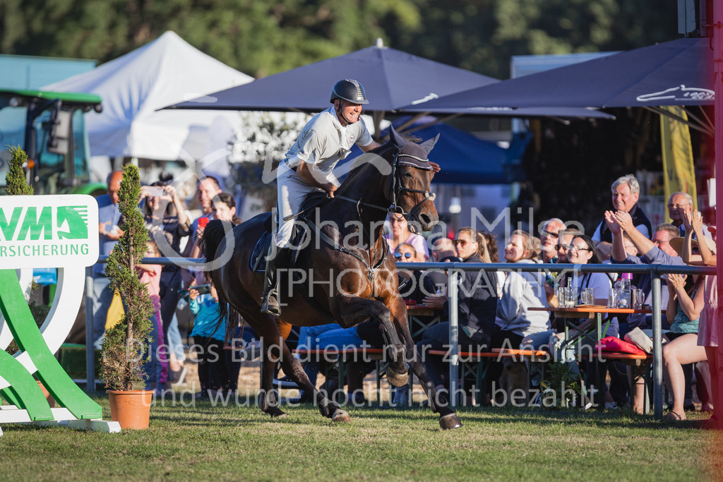 220716_LC_Punkte-S-828 | Deine schönsten Turniermomente als professionelle Fotos! Entdecke hochwertige Pferdesport-Fotografie im Online-Shop. Jetzt Fotos finden & bestellen!