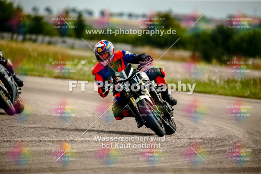 Chambley Juli-2429 | Hier findet Ihr Bilder von Touristenfahrten auf der Nürburgring Nordschleife oder von anderen Veranstaltungen die ich besucht habe. Viel Spass beim Durch Schauen 