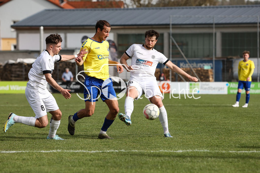 FC Pipinsried - VfR Garching | v. l. VfR #8 / FCP #20 / VfR #28