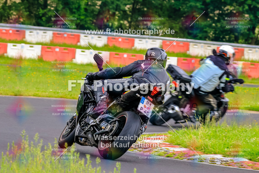VBK-6726 | Hier findet Ihr Bilder von Touristenfahrten auf der Nürburgring Nordschleife oder von anderen Veranstaltungen die ich besucht habe. Viel Spass beim Durch Schauen 