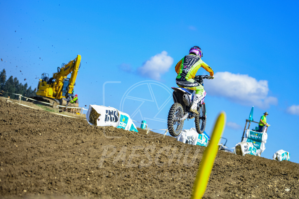 MX1 (57) | Paeschuphoto Shop - Wer nicht sucht der auch nicht findet.Ob Motocrossbilder oder von einem besuchtem Spiel, Hauptsache Action. - Realisiert mit Pictrs.com