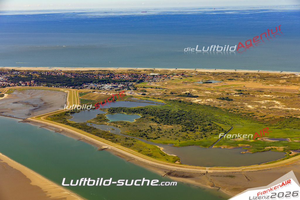 Aktuelles Luftbild von  Norderney - Die Luftaufnahme wurde 2022 mittels UL-Flugzeug erstellt ( keine Drohne ) - hochauflösende Kamera-Systeme von  Canon -Beste Qualität - Für grossformatige Ausdrucke geeignet. Die Geschenkidee !