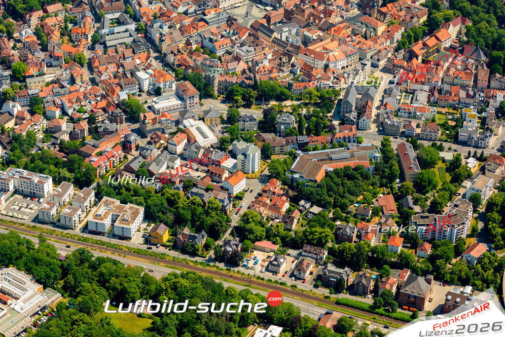 Das Luftbild zeigt :  Coburg - Die Luftaufnahme wurde 2023 vom UL-Flugzeug aus erstellt ( keine Drohne ) - Hochauflösende Luftaufnahme - Für grossformatige Ausdrucke geeignet. Die Geschenkidee !Mit Lizenz und Bildrechte bestellbar