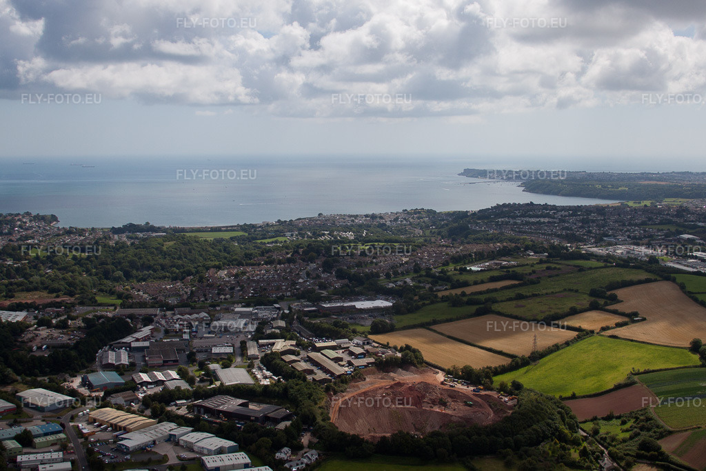 Vue aérienne: Vue de la ville à Totnes dans le département Angleterre, Grande Bretagne. Photo: IMG_19779.jpg prise le 25/07/2009 par Werner Riehm/FLY-FOTO.eu – Résolution de l'original: 4752 x 3168 px