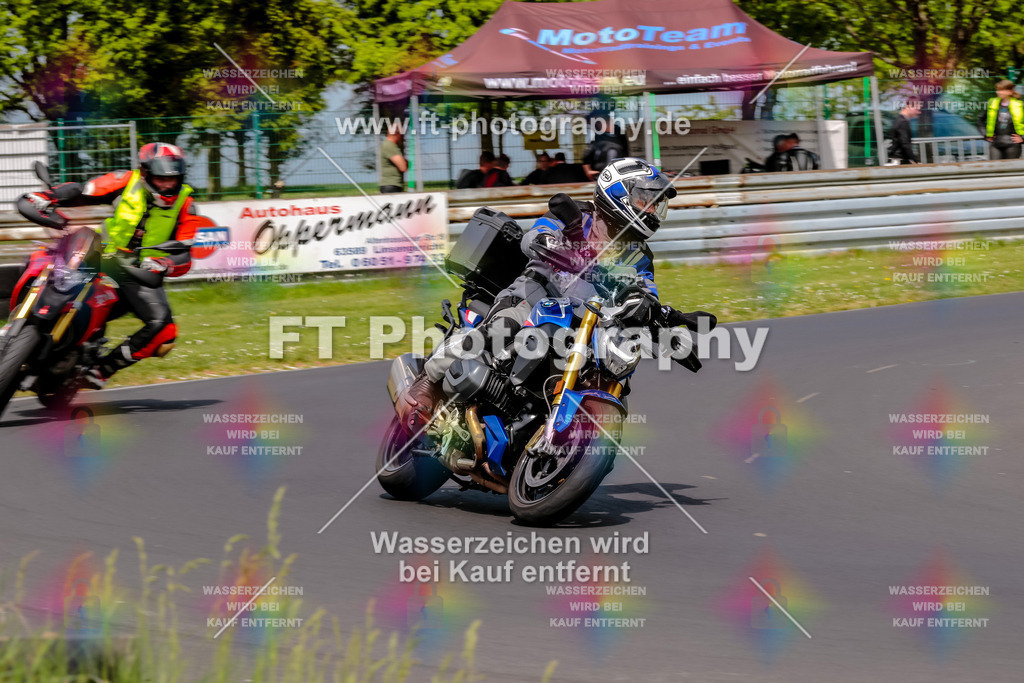 MotoTeamVBK-21008 | Hier findet Ihr Bilder von Touristenfahrten auf der Nürburgring Nordschleife oder von anderen Veranstaltungen die ich besucht habe. Viel Spass beim Durch Schauen 