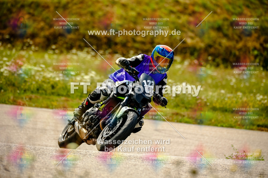 Chambley Juli-3010 | Hier findet Ihr Bilder von Touristenfahrten auf der Nürburgring Nordschleife oder von anderen Veranstaltungen die ich besucht habe. Viel Spass beim Durch Schauen 