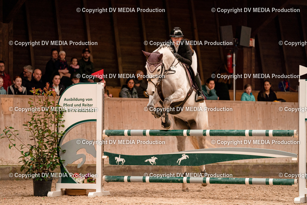 Springen Tag 2-302 | dv-media-shop - Realisiert mit Pictrs.com