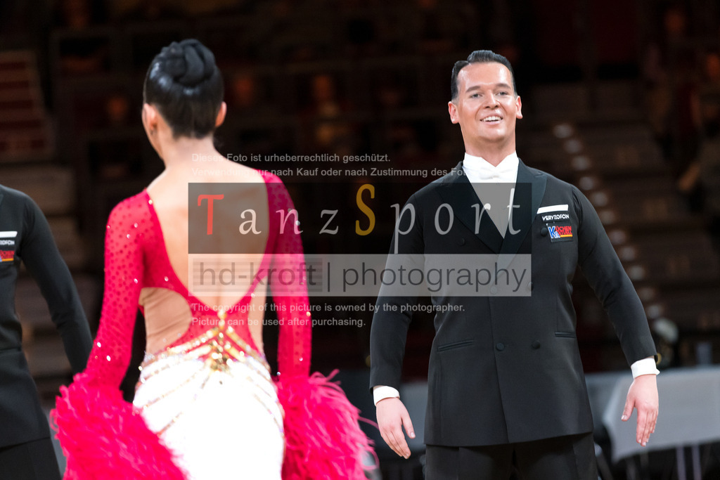 20241109_DM-Formationen_Vorrunde_2366 | Tanzsportbilder, Standardtanz, Lateintanz, WDSF, DTV, LTVB, dancecomp, goc, hessen tanzt, blaues band der spree, walzer, tango, wiener walzer, slowfox, quickstepp, samba, rumba, cha-cha-cha, paso doble. jive, hd-kroft photography, turniertanzsport